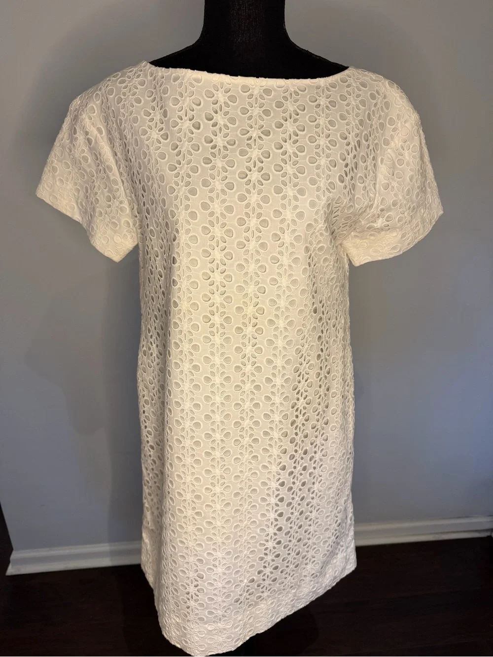 Kate Spade White Eyelet Dress Shift Sheath Party Embroidered - Size 6